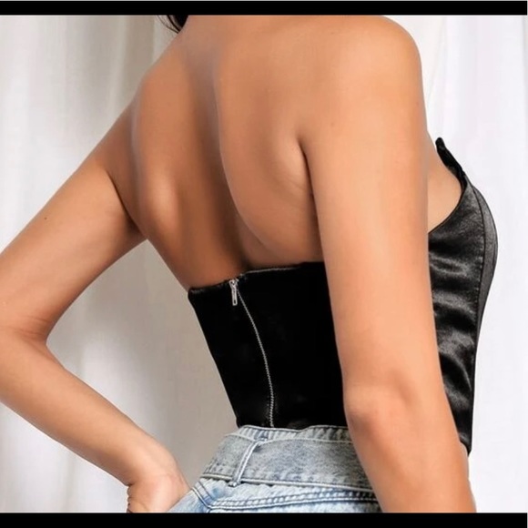 ✨HP✨Strapless black satin corset top - Picture 4 of 4
